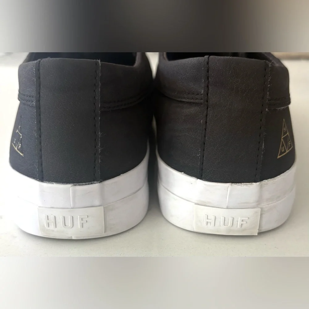HUF Dylan Slip On Black Leather Skate Shoes White Rubber Size 6 EU 38 Jul 18 - Picture 3 of 9